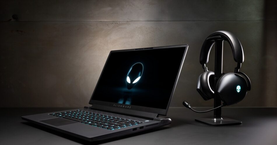 Alienware m17 R5 with AW920H