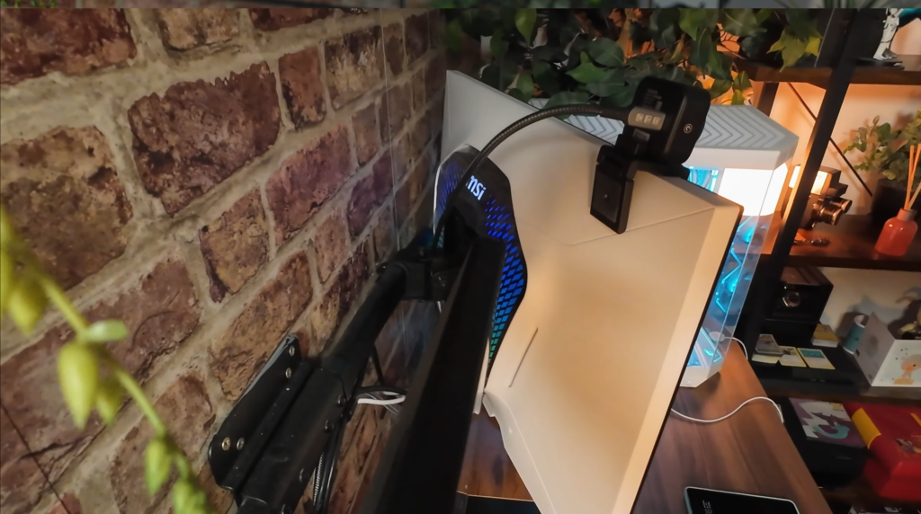 MSI MPG 274URDFW E16M Monitor